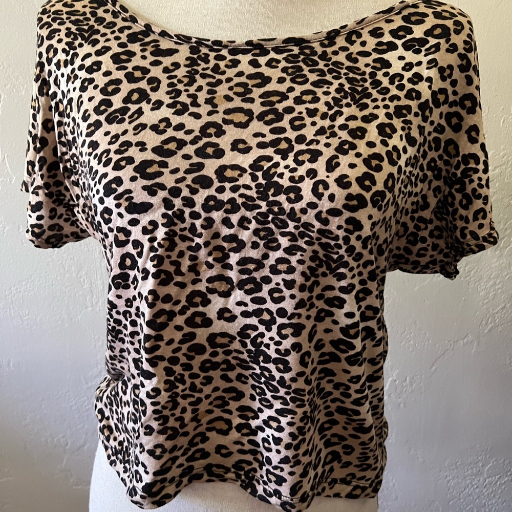 Wet Seal animal print short sleeve open back top rayon M